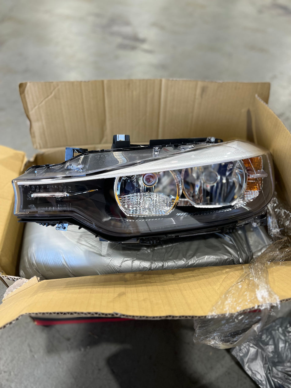 2012-2015 BMW 3-Series Left Headlight